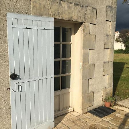 Ferienwohnung Maison Au Calme Proche Des Cures Jonzac Exterior foto