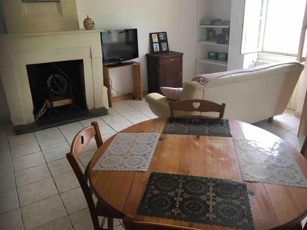 Ferienwohnung Maison Au Calme Proche Des Cures Jonzac Exterior foto